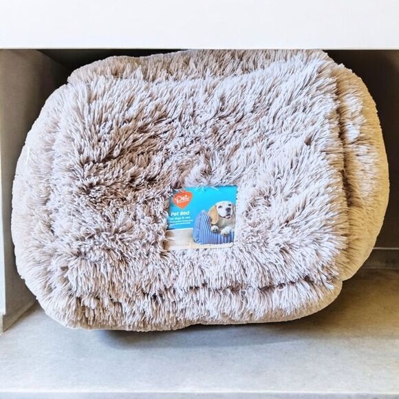 PET CENTRAL LUSCIOUS FAUX FUR PET BED Dk Gray/Light Gray - Picture 14 of 14